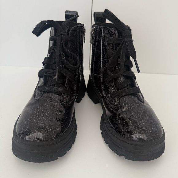 Ugg Girls Ashton Black Glitter Boot Size 13 - Picture 2 of 9